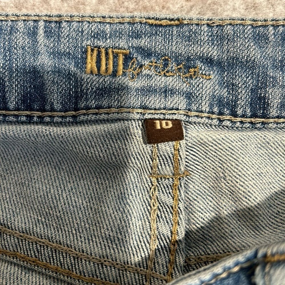 Kut from the Kloth Catherine Boyfriend Jean Shorts - Picture 4 of 4
